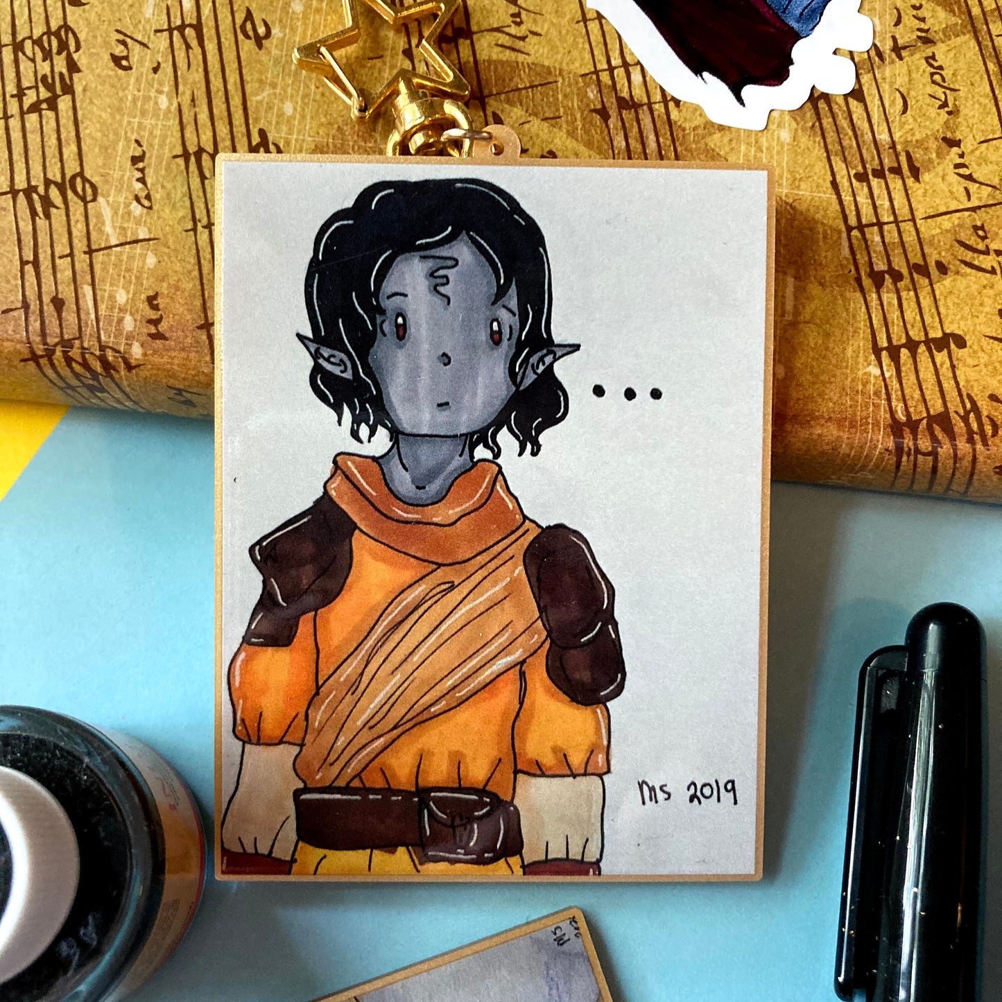 3 Inch Metallic Gold Ecofriendly Recycled Acrylic Gaming Keychain: Concerned Elf Wizard Apprentice